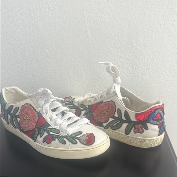 Gucci Shoes - Gucci White Sneakers with Red & Green Floral Embroidery